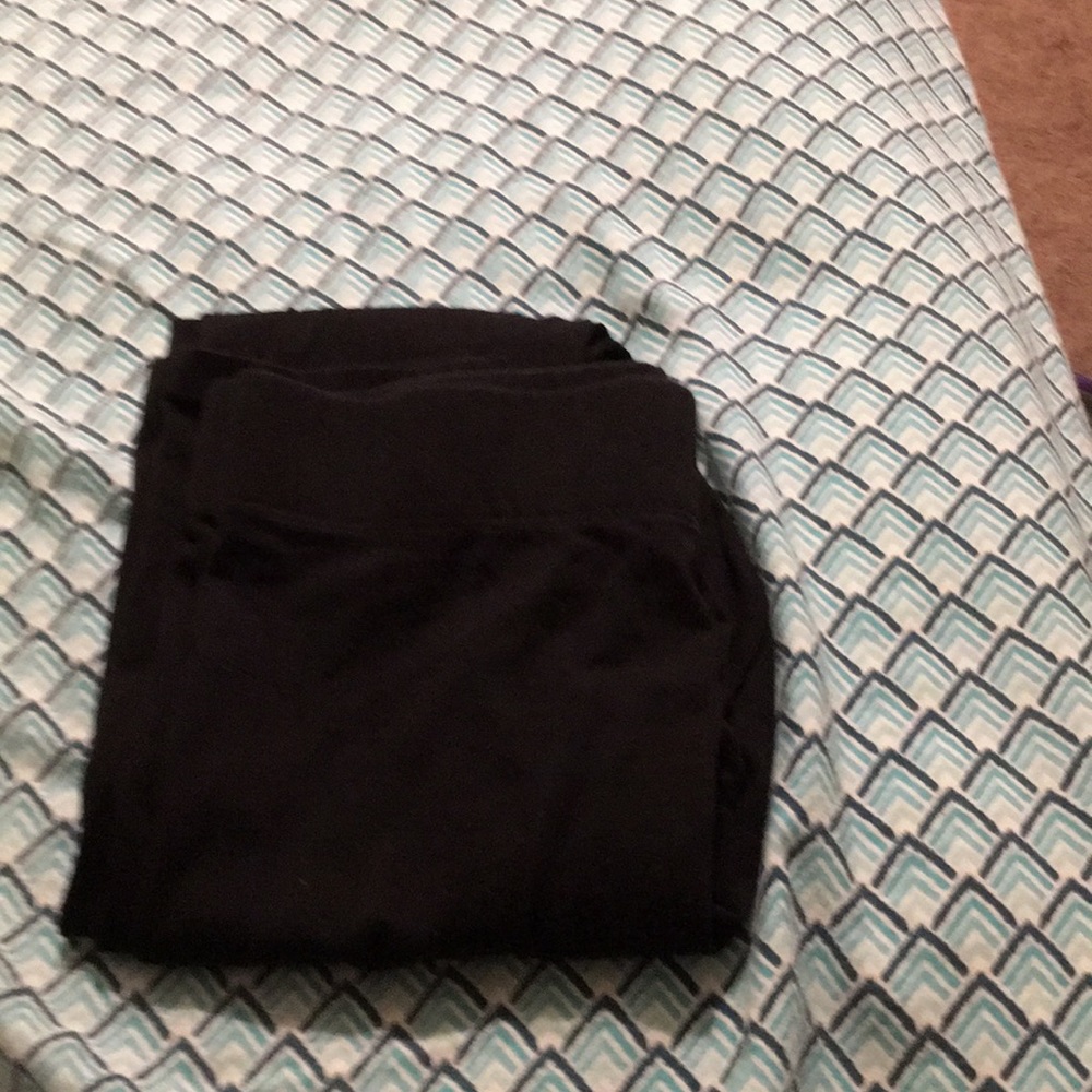 Black leggings